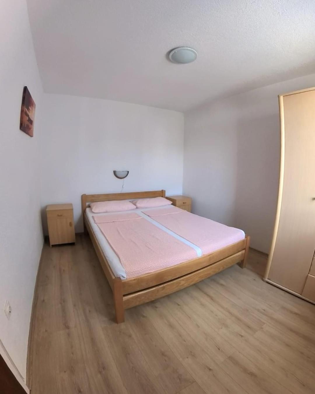 Apartment Bogdan 2 Povljana Εξωτερικό φωτογραφία